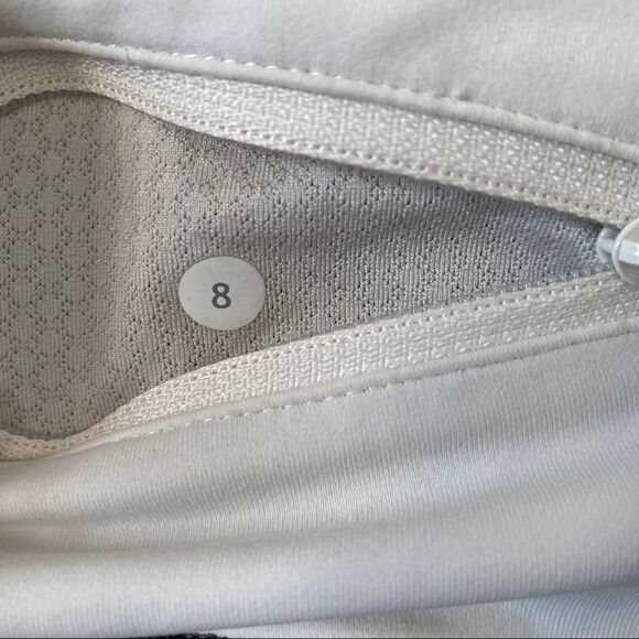 Lululemon Ruched Side Cropped Legging - Picture 2 of 8